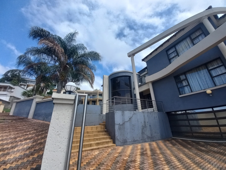 6 Bedroom Property for Sale in Cashan North West